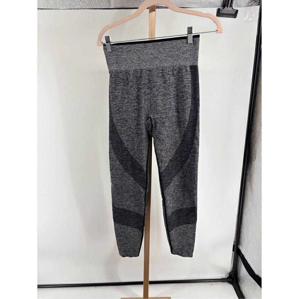 PINK Victoria’s Secret Gray Leggings Women’s M  Athletic